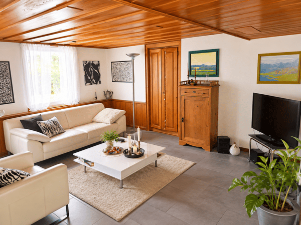 Grosszügige 4.5 Zimmer Wohnung 2