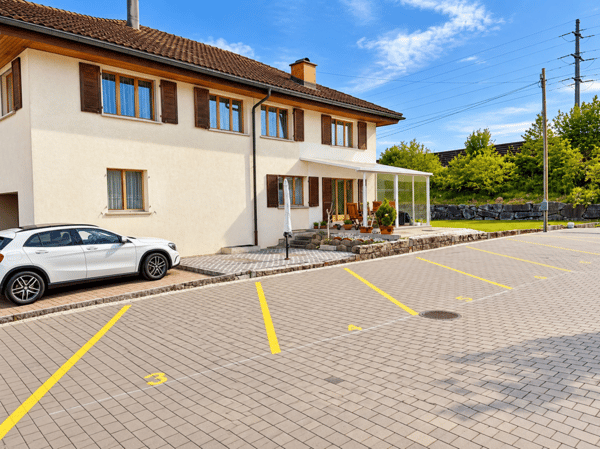 Aussen-Parkplätze zu vermieten 2