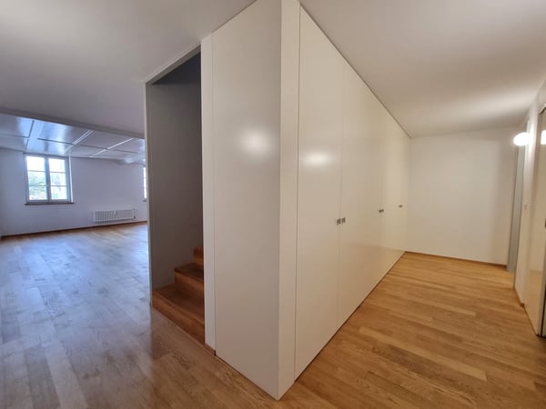 moderne Duplexdachwohnung auf 108 m² mit Sicht auf die Aare 16