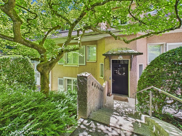 Frisch sanierte 2.5-Zimmerwohnung mit Gartenidylle im Obstberg 21