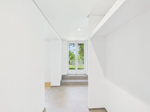 Frisch sanierte 2.5-Zimmerwohnung mit Gartenidylle im Obstberg 20