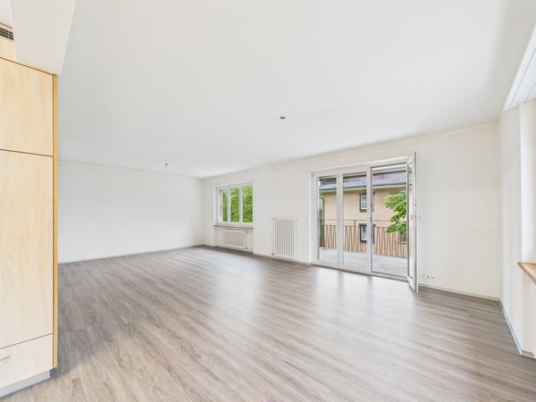 Geräumige 3.5-Zimmerwohnung in Hünibach 4