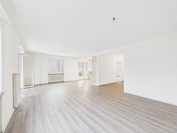 Geräumige 3.5-Zimmerwohnung in Hünibach 3