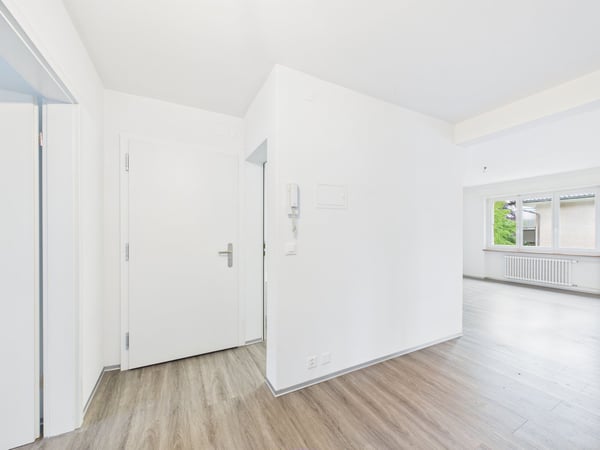 Geräumige 3.5-Zimmerwohnung in Hünibach 10