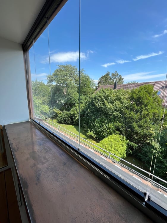 sonnige 2.5-Zimmerwohnung mit Loggia nähe Elfenau 10