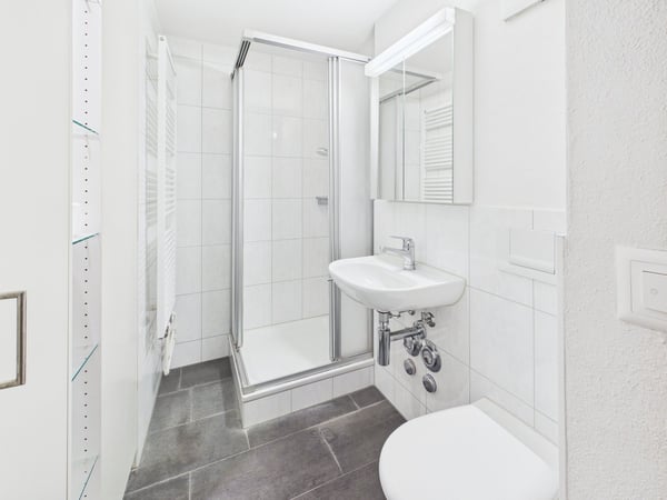 Charmante 4-Zimmer-Wohnung an der Postgasse in Bern – sofort verfügbar! 16