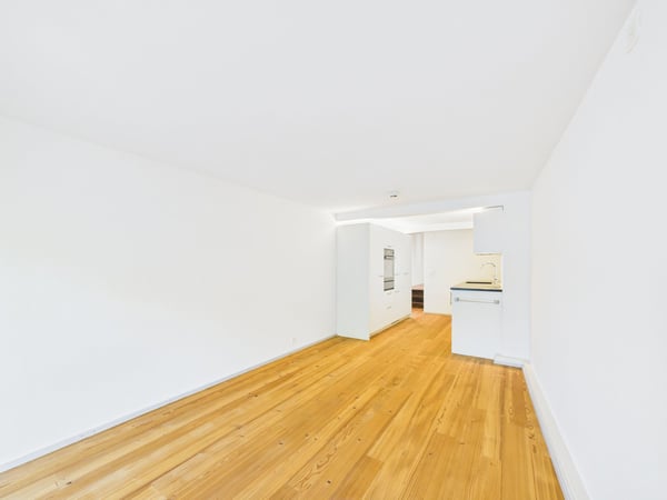 Charmante 4-Zimmer-Wohnung an der Postgasse in Bern – sofort verfügbar! 5