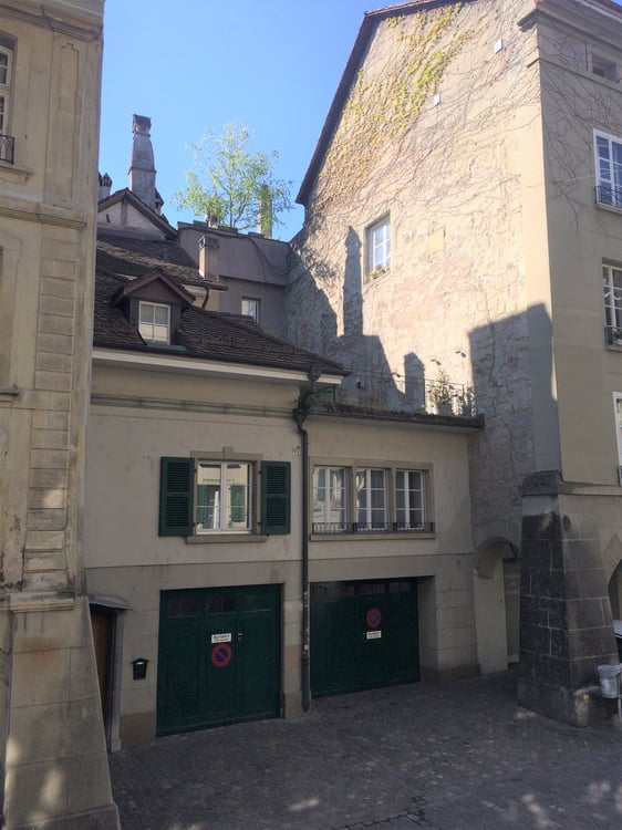 Charmante 4-Zimmer-Wohnung an der Postgasse in Bern – sofort verfügbar! 19
