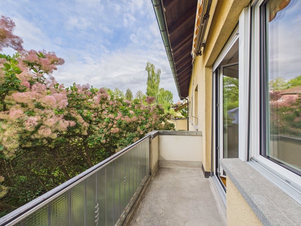 Charmante 2-Zimmer-Wohnung mit Balkon an ruhiger Lage in Bern 9
