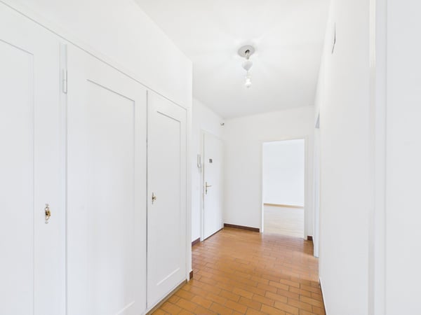 Charmante 2-Zimmer-Wohnung mit Balkon an ruhiger Lage in Bern 6