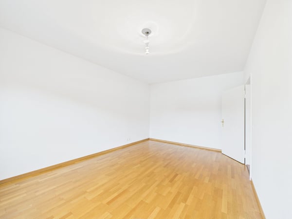 Charmante 2-Zimmer-Wohnung mit Balkon an ruhiger Lage in Bern 8