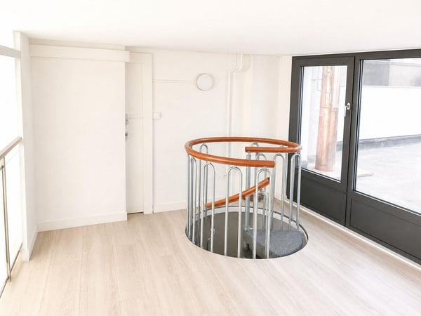 Gewerbefläche mit Garten & Dachterrasse direkt unter der Laube 8