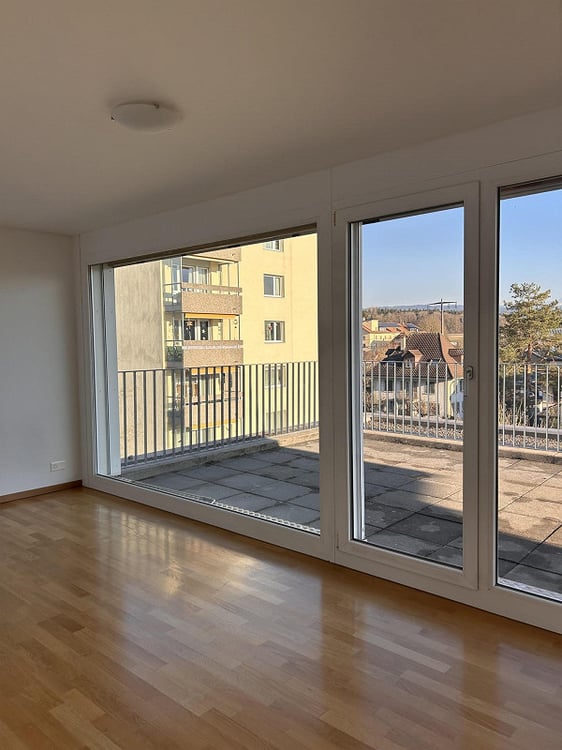 3.5-Zimmer-Attikawohnung mit wunderschönem Bergpanorama 20