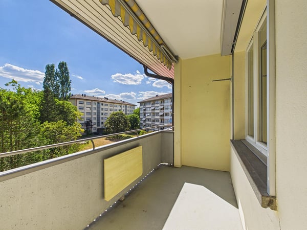 frisch sanierte & helle 4.5-Zimmerwohnung an zentraler Lage 2