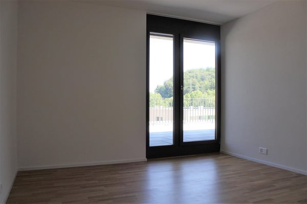 moderne 2.5-Zimmer-Attikawohnung in Herrenschwanden 8