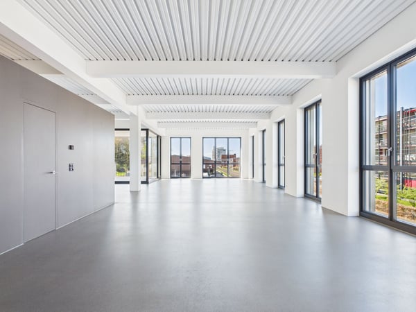 moderne 1-Zimmer-Loftwohnung in der Nähe des Westside 6