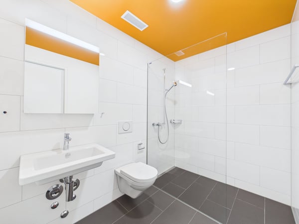 moderne 1-Zimmer-Loftwohnung in der Nähe des Westside 9