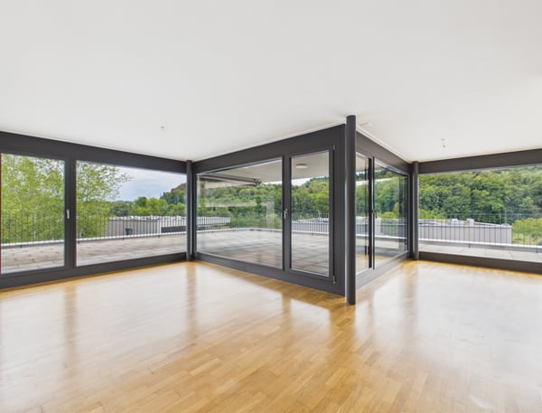 2.5-Zimmerattikawohnung mit grosszügiger Terrasse