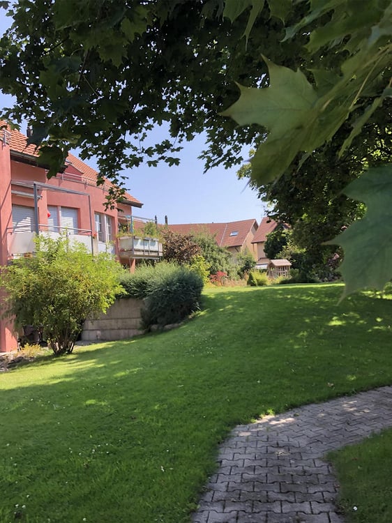 gemütliche 2.5-Zimmerwohnung mit Gartensitzplatz 12