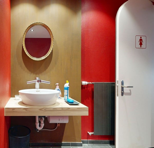 Ä ehrwürdigi Autstadt-Liegeschaft mit huufe Potenzial und ere ärdeschöne Gartealag 14