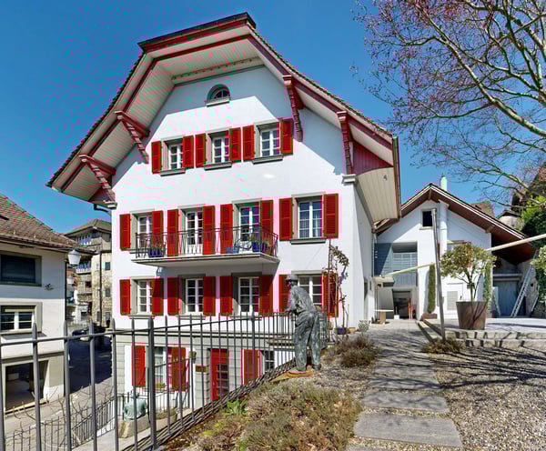 Ä ehrwürdigi Autstadt-Liegeschaft mit huufe Potenzial und ere ärdeschöne Gartealag 3