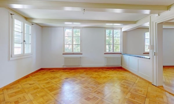 Ä einmalig schöne Wohnstock mit drei riesige Wohnige, wo aber ou ideali Büro chönnte sii 21