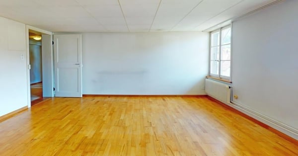 Ä einmalig schöne Wohnstock mit drei riesige Wohnige, wo aber ou ideali Büro chönnte sii 22