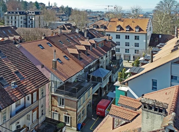 Gschichtsträchtigi Muure mit modernem Inneläbe ir Burgdorfer Autstadt 6