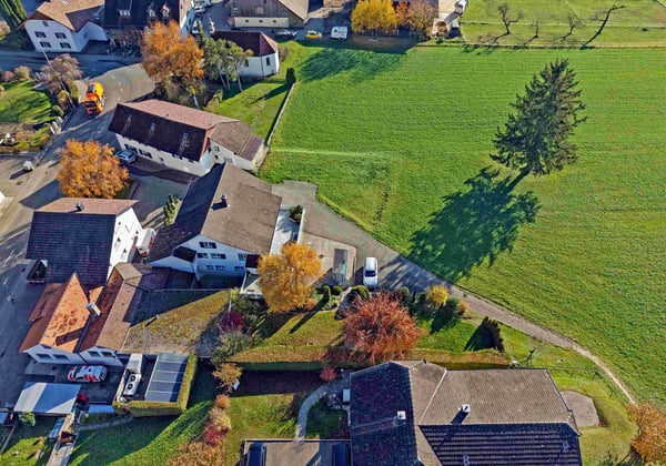 Äs riesigs Huus uf ganz viu Land mit unverboubarer Ussicht für ei oder zwe Familie 11