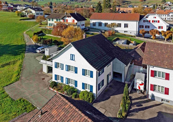 Äs riesigs Huus uf ganz viu Land mit unverboubarer Ussicht für ei oder zwe Familie 7