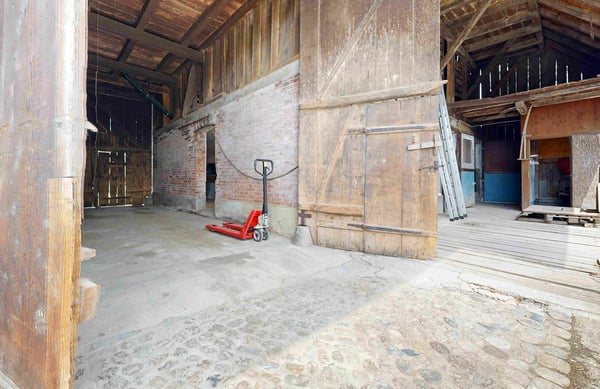Über 2'300 m² Bouland a idealer Lag 17