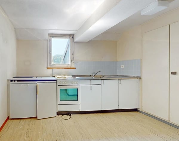 Ä einmalig schöne Wohnstock mit drei riesige Wohnige, wo aber ou ideali Büro chönnte sii 10