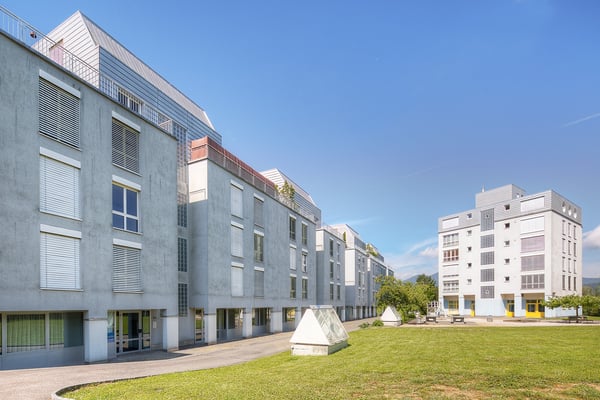 Trockene, sichere & bequeme Parkmöglichkeit 2