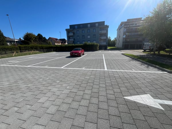 Parkplätze an zentraler Lage in Rothrist zu Vermieten 2