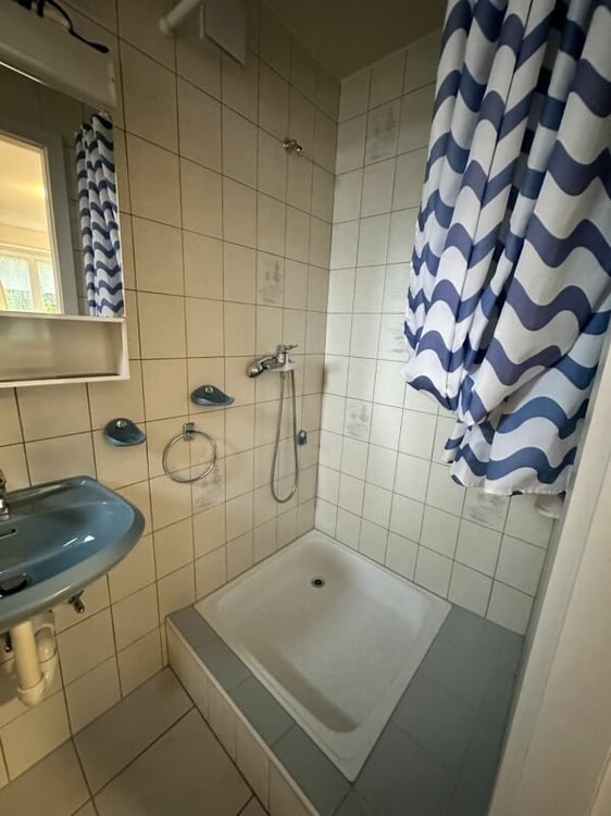 Studio meublé avec terrasse au coeur des Brenets 5