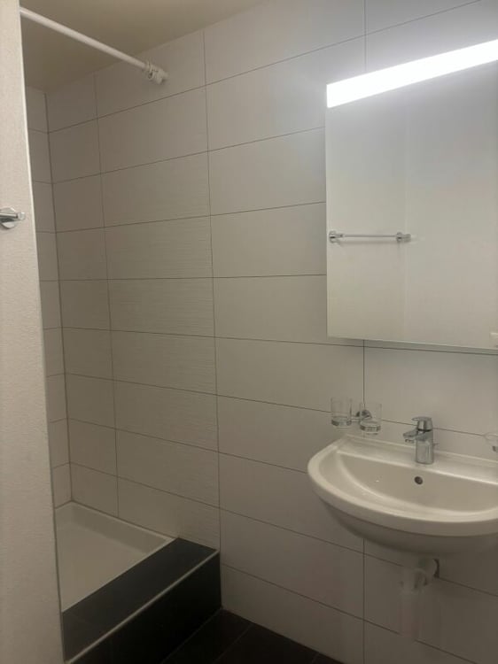 Bel appartement rénové de 1.5 pièces au 1er étage sur la Place du Marché 5