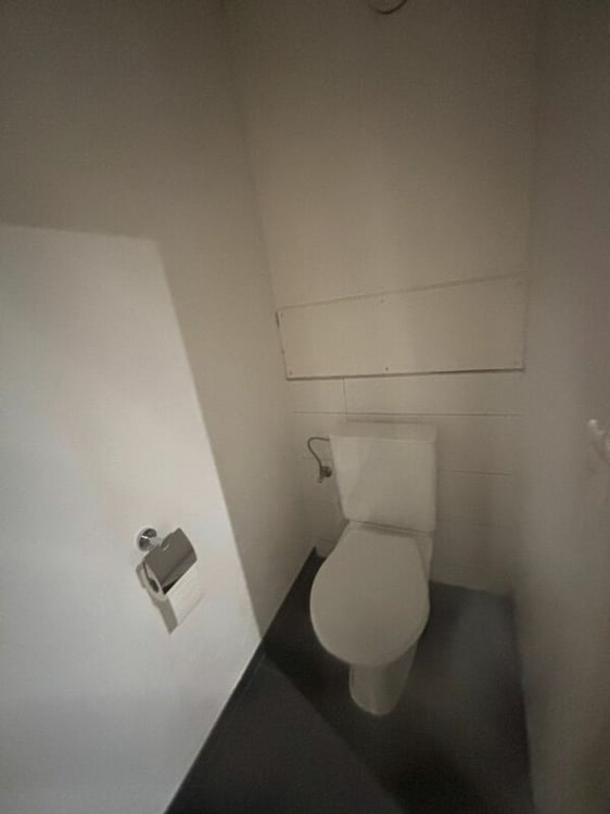 Bel appartement rénové de 1.5 pièces au 1er étage sur la Place du Marché 7