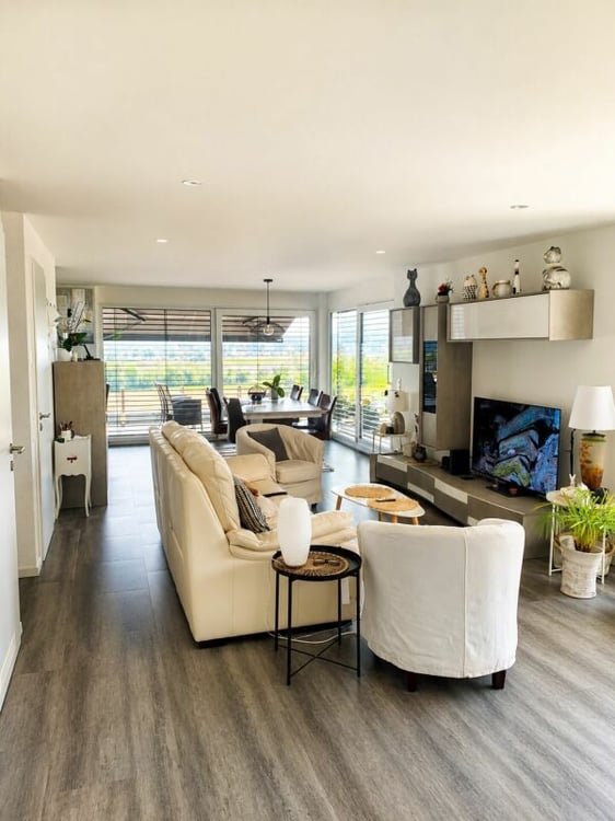 Magnifique duplex en attique de 4,5 pièces avec terrasses - Chemin des Longins 25 à Cornaux 6