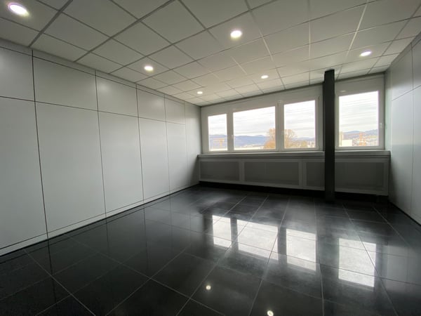 Moderne Büroräumlichkeiten mit Lager / Werkstatt an zentraler Lage 11