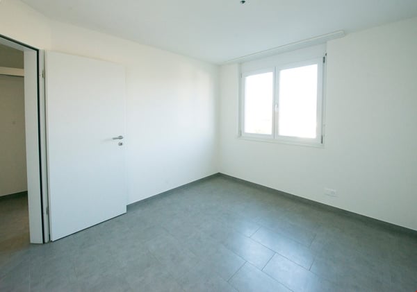 Exklusive 4.5-Zimmer-Wohnung mit Whirlpool, Wintergarten & Balkon 12