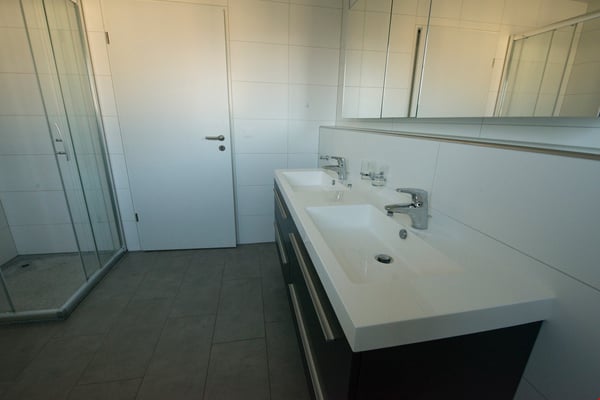 Exklusive 4.5-Zimmer-Wohnung mit Whirlpool, Wintergarten & Balkon 15