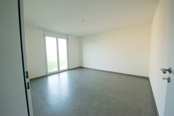 Exklusive 3.5-Zimmer-Gartenwohnung mit Whirlpool 12
