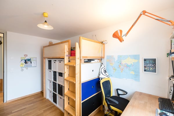 Moderne 5.5-Zimmer-Maisonettewohnung in Fahrweid 8