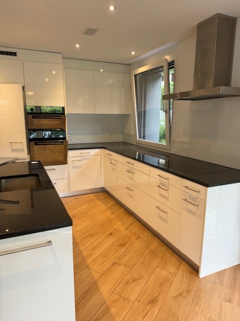 Ab 1.2./1.3./1.4. - Tolle, stylische 1.5 Zi Whg mit 170 m2, Gartenwohnung 6