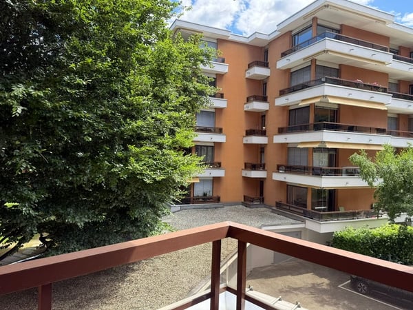 Per 15.6./1.7./15.7. - Tolle, grosszügie 4.5 Zi Wohnung mit 3 grossen Balkonen 14