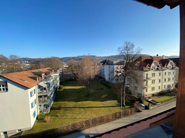 Ab 1.7./1.8./1.9. - Hübsche, sonnige 3.5 Zi Wohnung - nähe Spital/Uni 2