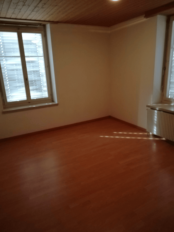 Ab 15.6./1.7. - Hübsche, ruhige 3.5 Zi Wohnung mit Gärtchen 5