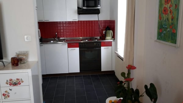 Ab 15.6./1.7. - Hübsche, ruhige 3.5 Zi Wohnung mit Gärtchen 14