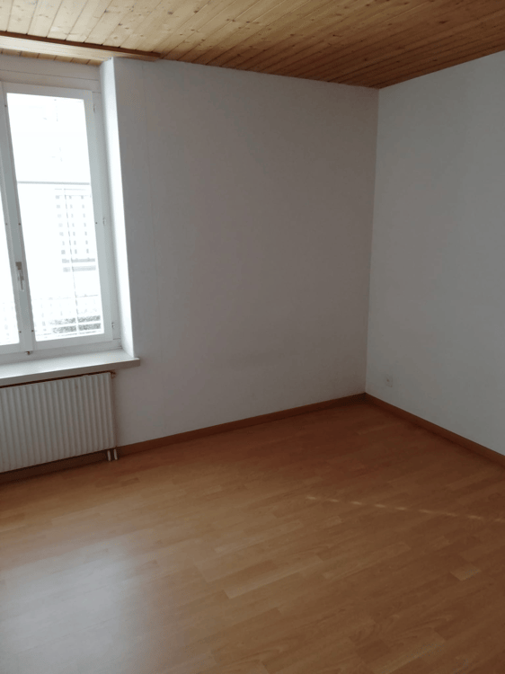 Ab 15.6./1.7. - Hübsche, ruhige 3.5 Zi Wohnung mit Gärtchen 6