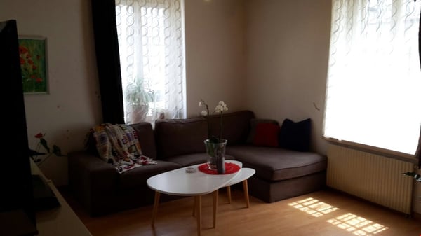 Ab 15.6./1.7. - Hübsche, ruhige 3.5 Zi Wohnung mit Gärtchen 3